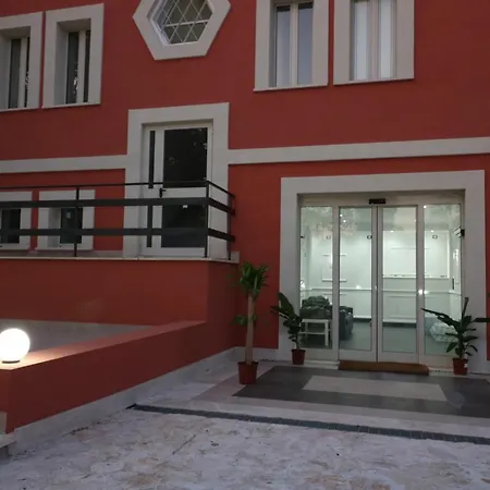 Palace Rome-2